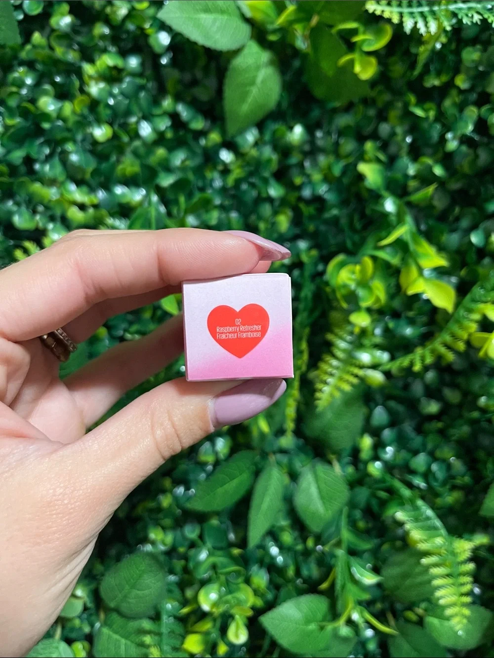 Kaja Juicy Glass Hydrating  Lip Oil - Raspberry Refresher 02